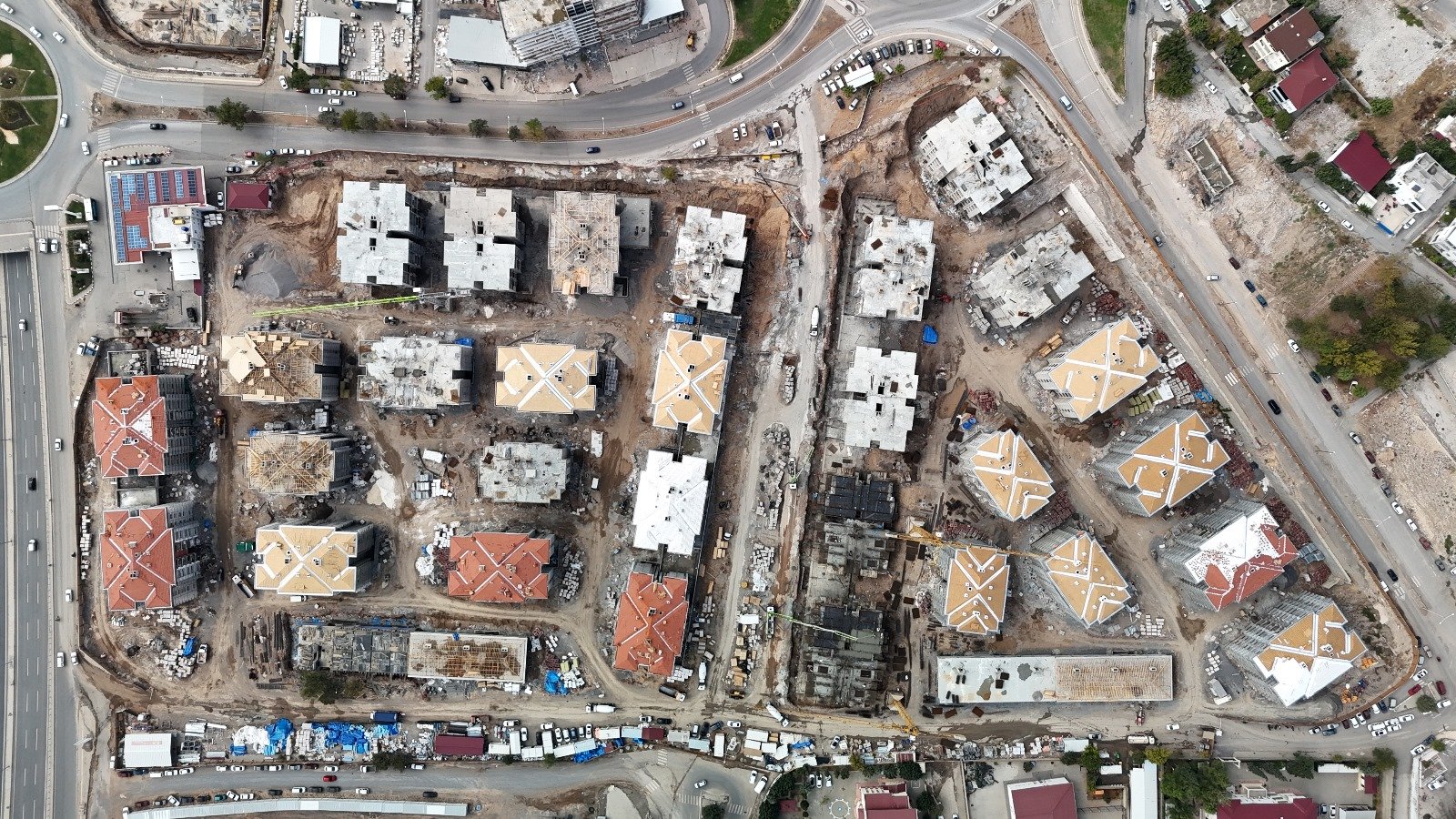 Ebrar Sitesi Yenileme Alanı Çatı